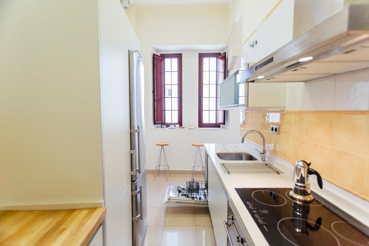 Bright And Central- 2bd 1bth- Malhara Apartment Seville